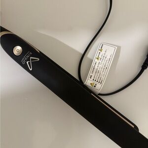 KINUJO Worldwide Model DS200 Black Hair Straightener